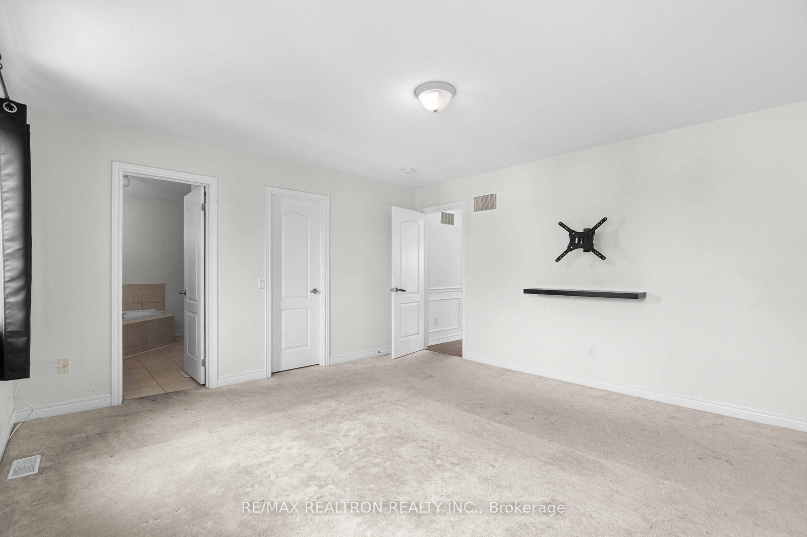 525 Brett Street • Shelburne, ON photo 23