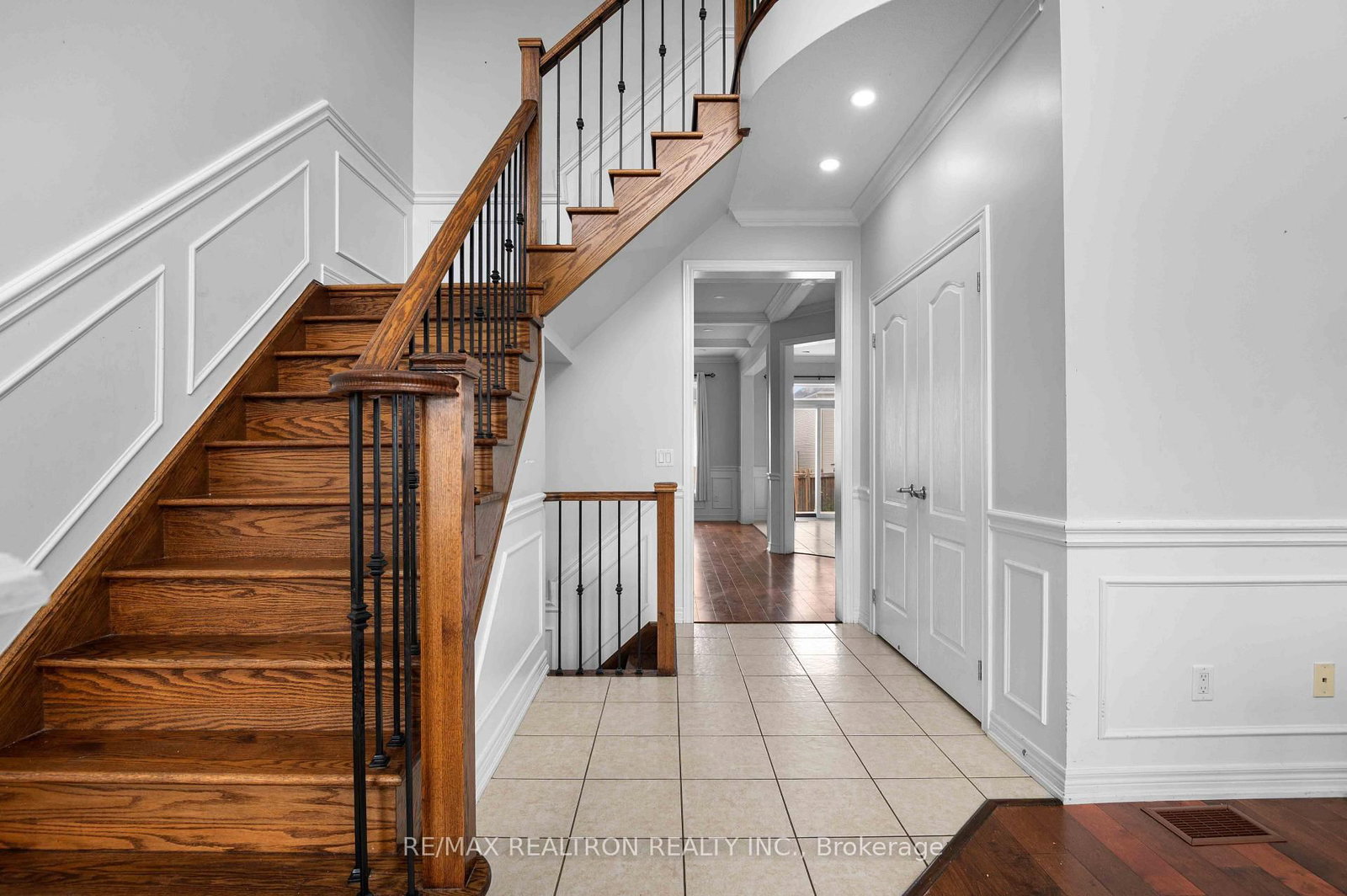 525 Brett Street • Shelburne, ON photo 5