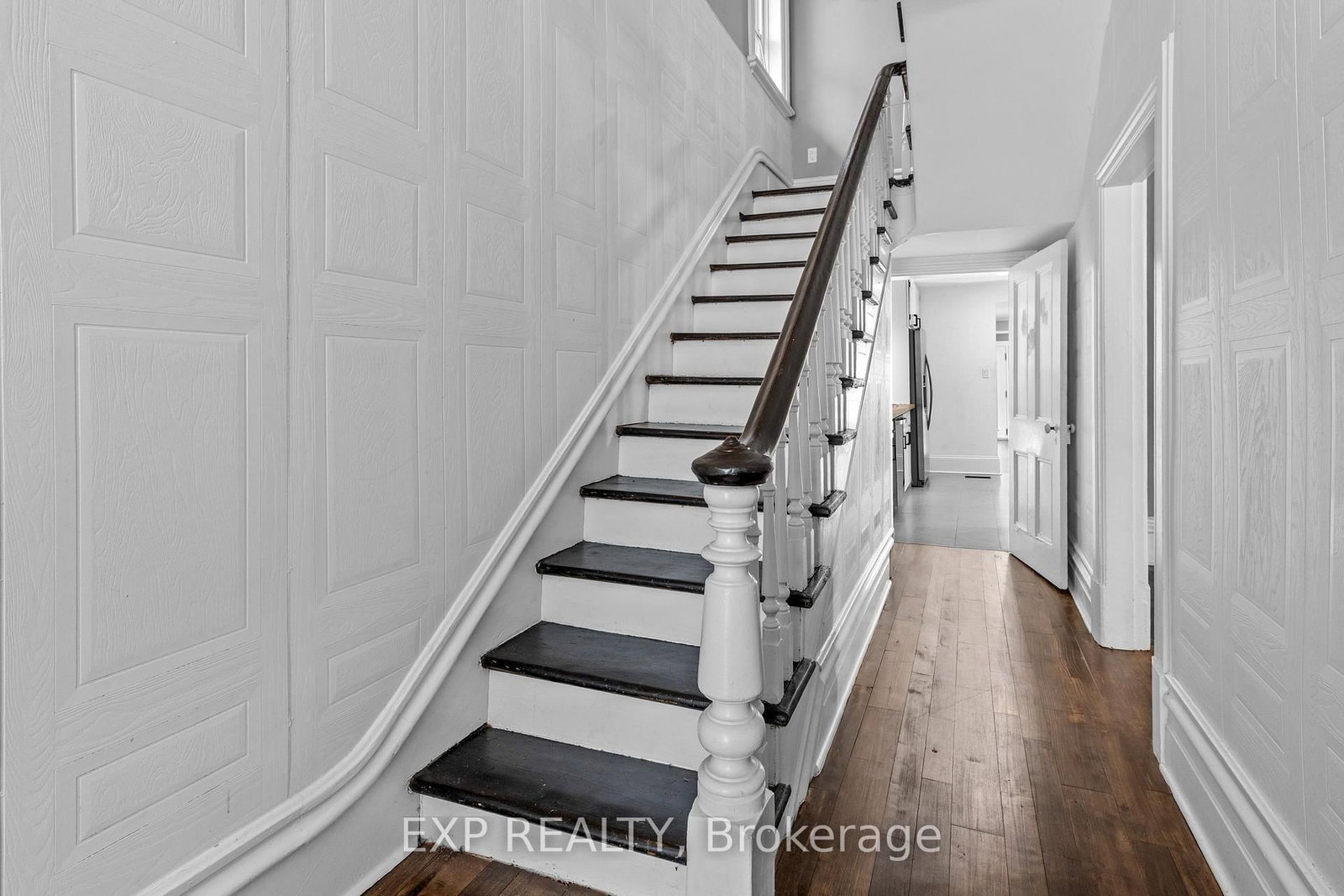 3465 MCBEAN Street • Richmond, ON photo 11