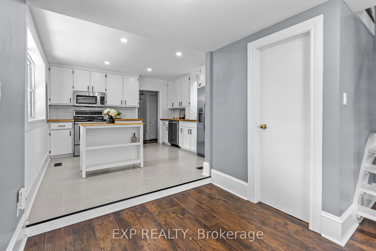 3465 MCBEAN Street • Richmond, ON photo 18