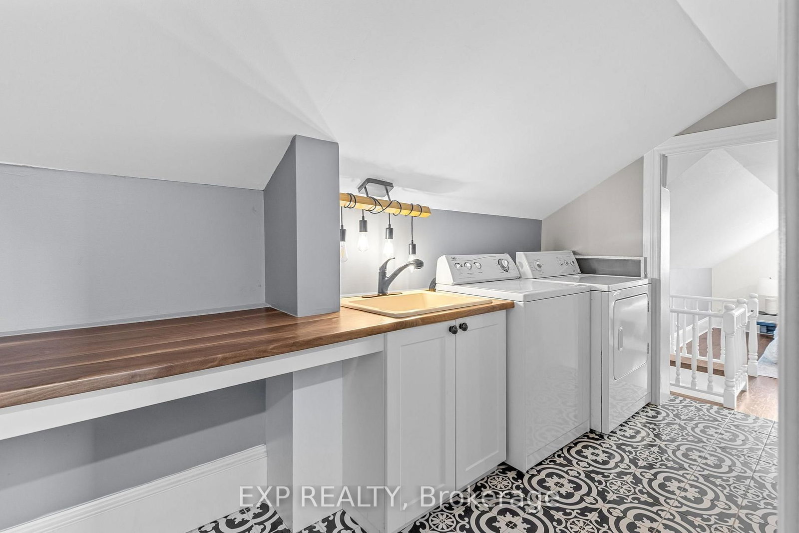 3465 MCBEAN Street • Richmond, ON photo 24