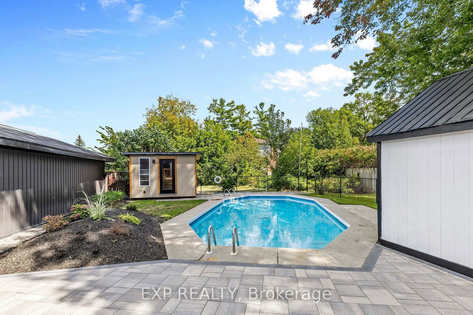 3465 MCBEAN Street • Richmond, ON photo 32