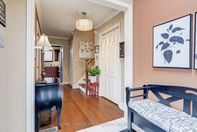 106 Appleford Road • Hamilton, ON photo 4