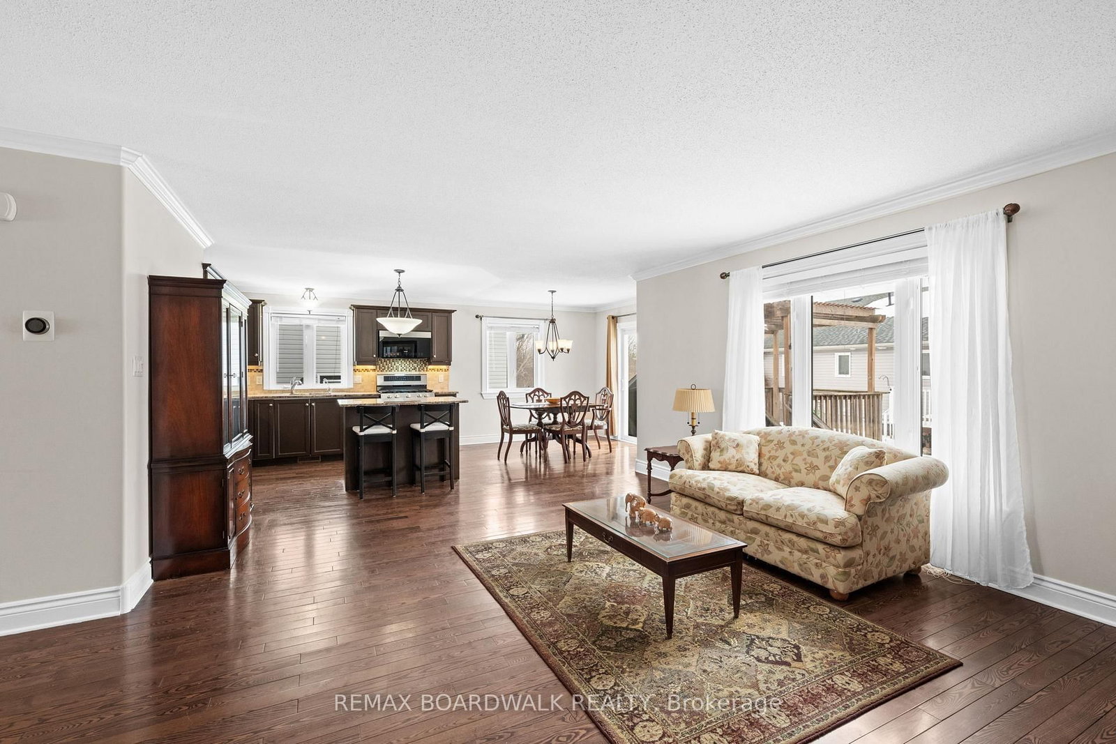 110 Templeton Court • North Grenville, ON photo 3
