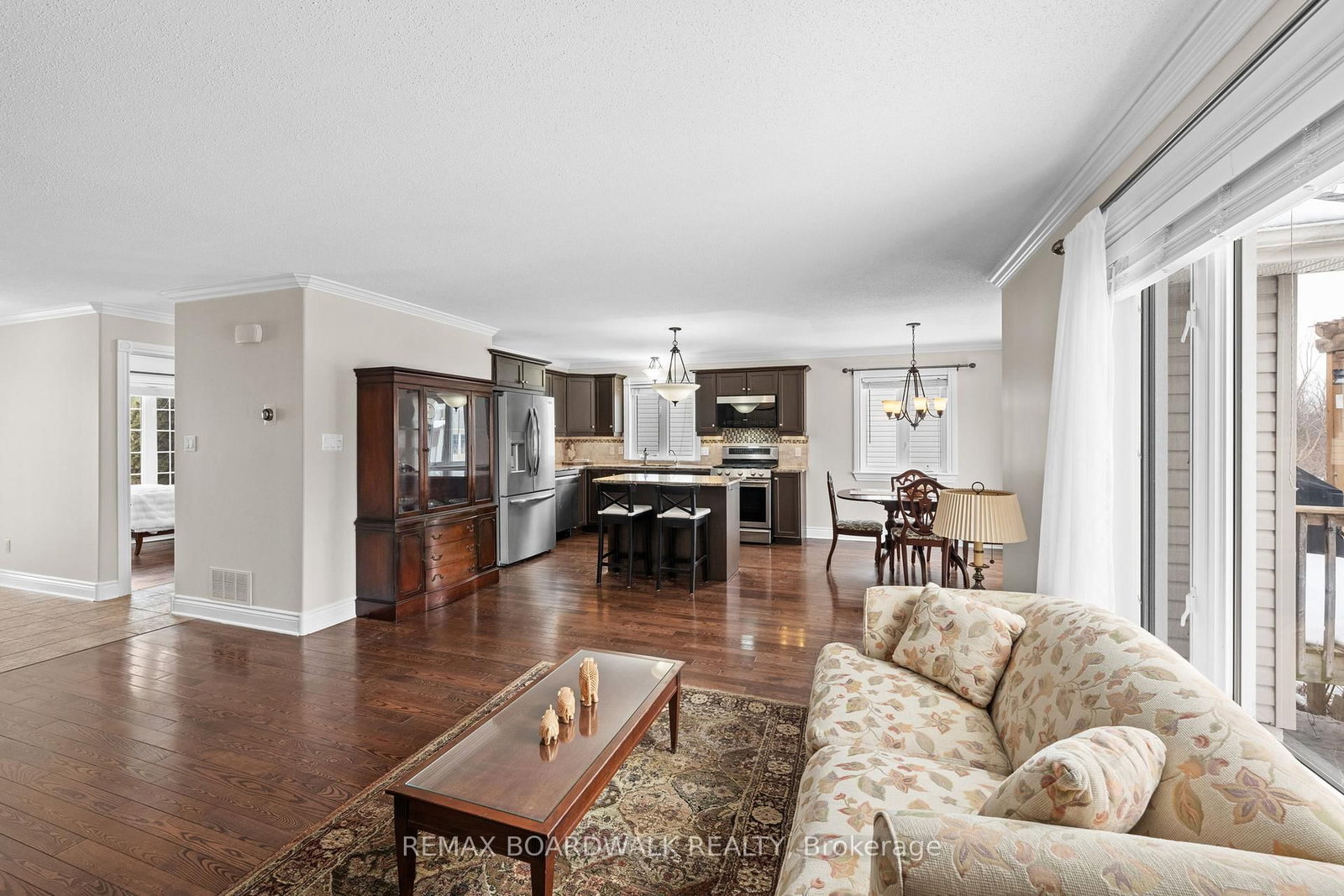 110 Templeton Court • North Grenville, ON photo 4