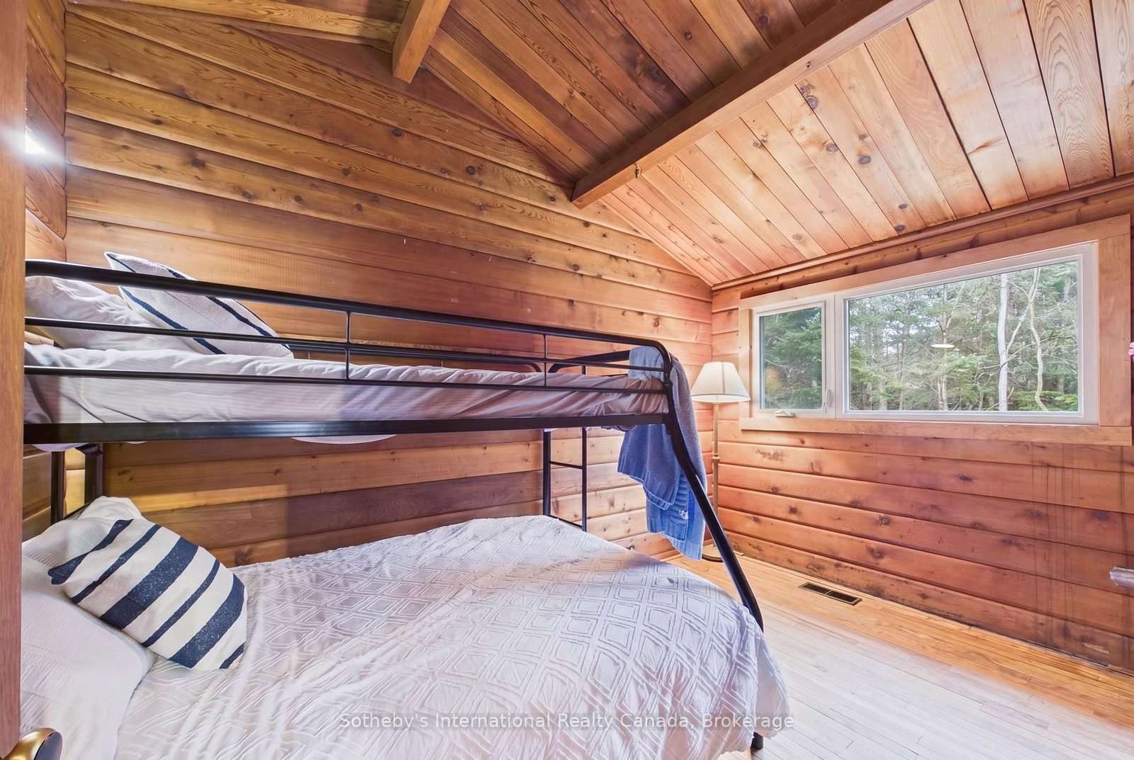 1027 Scott Lane • Lake of Bays, ON photo 15
