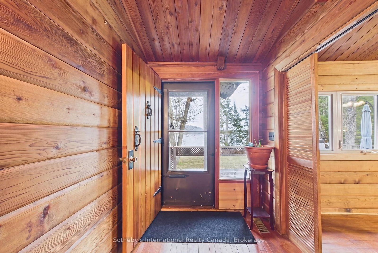 1027 Scott Lane • Lake of Bays, ON photo 6