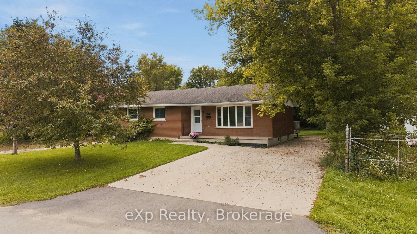 236 Bruce Street S • West Grey, ON photo 1