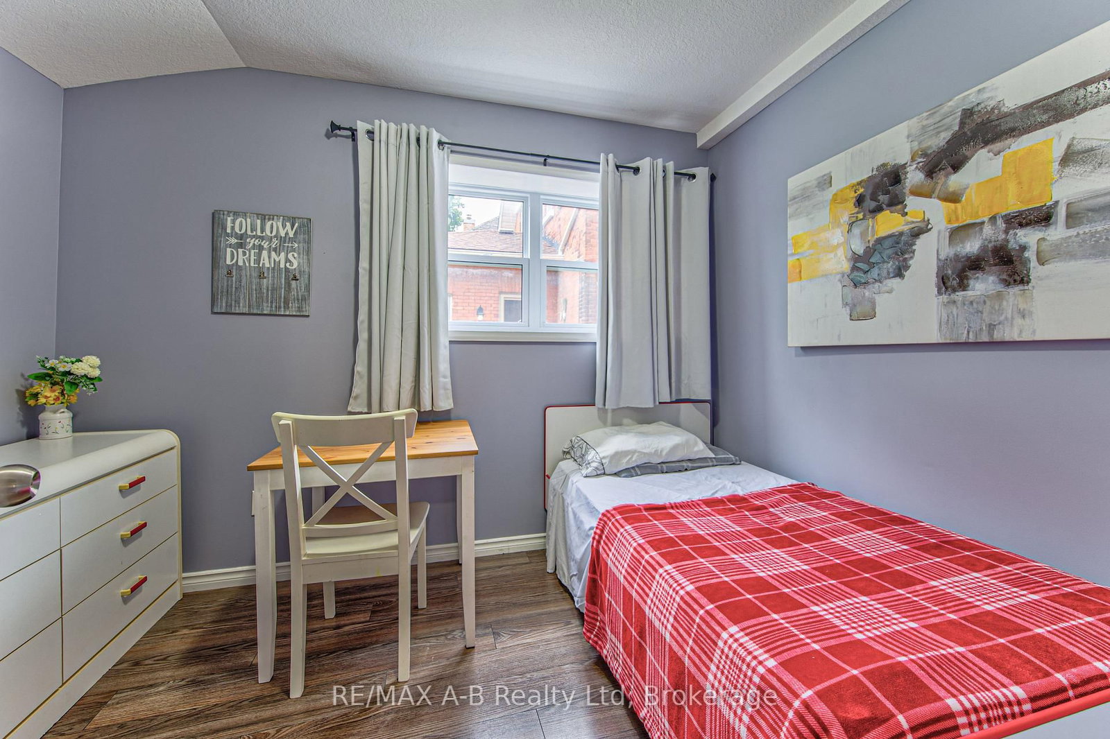 40 Douro Street • Stratford, ON photo 14