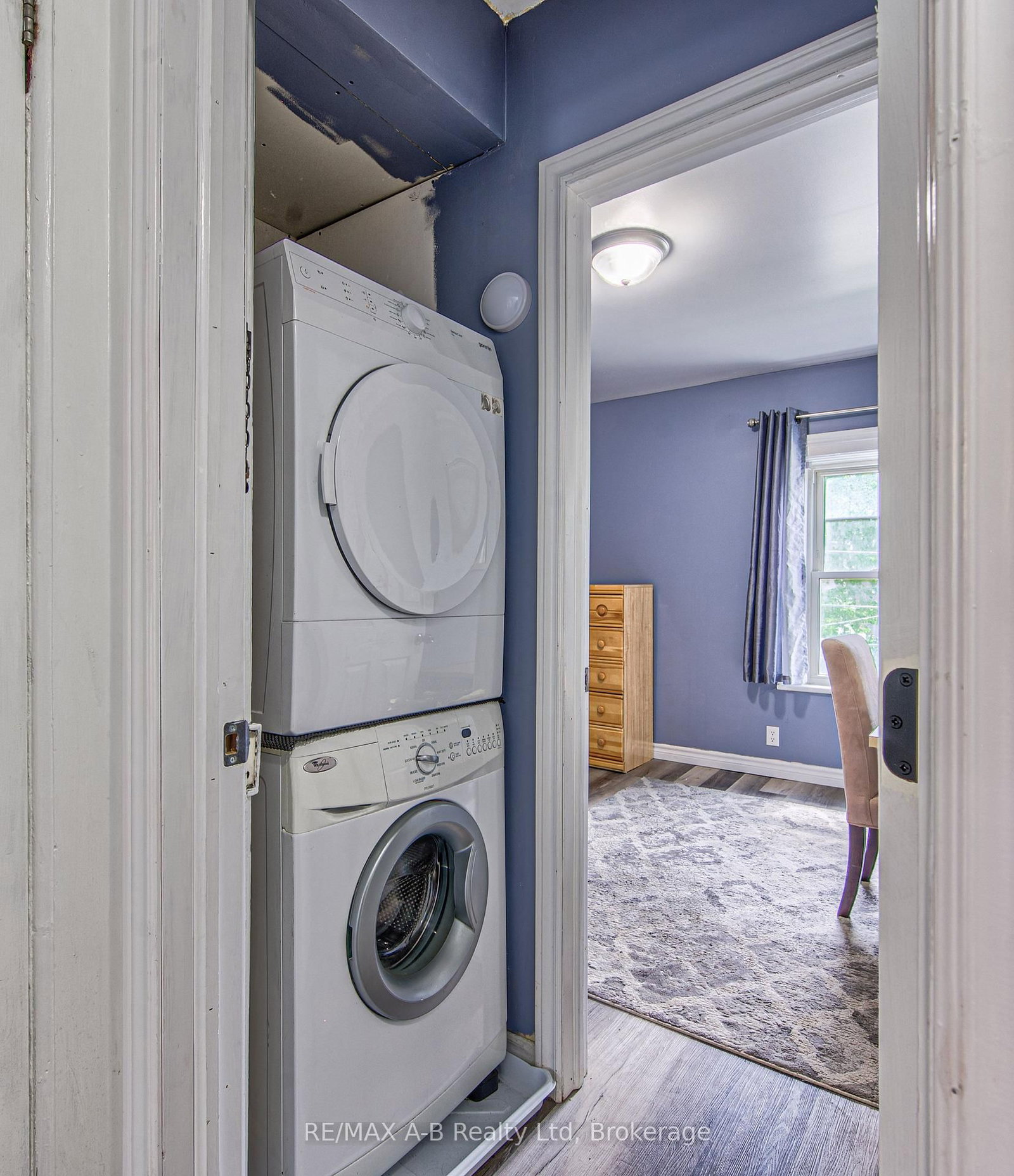 40 Douro Street • Stratford, ON photo 23
