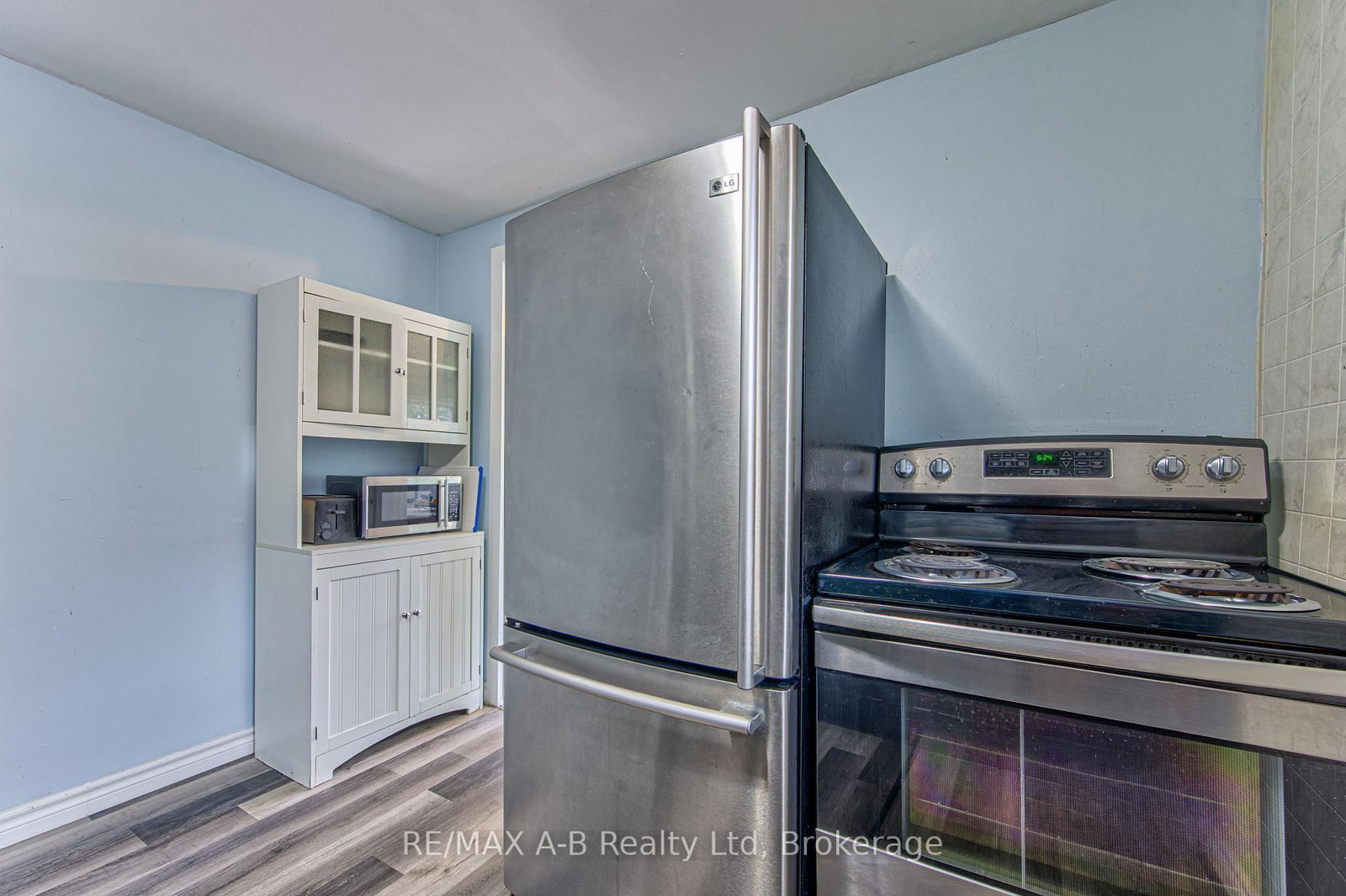 40 Douro Street • Stratford, ON photo 30