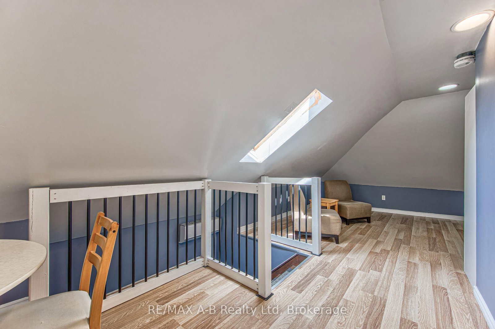 40 Douro Street • Stratford, ON photo 34