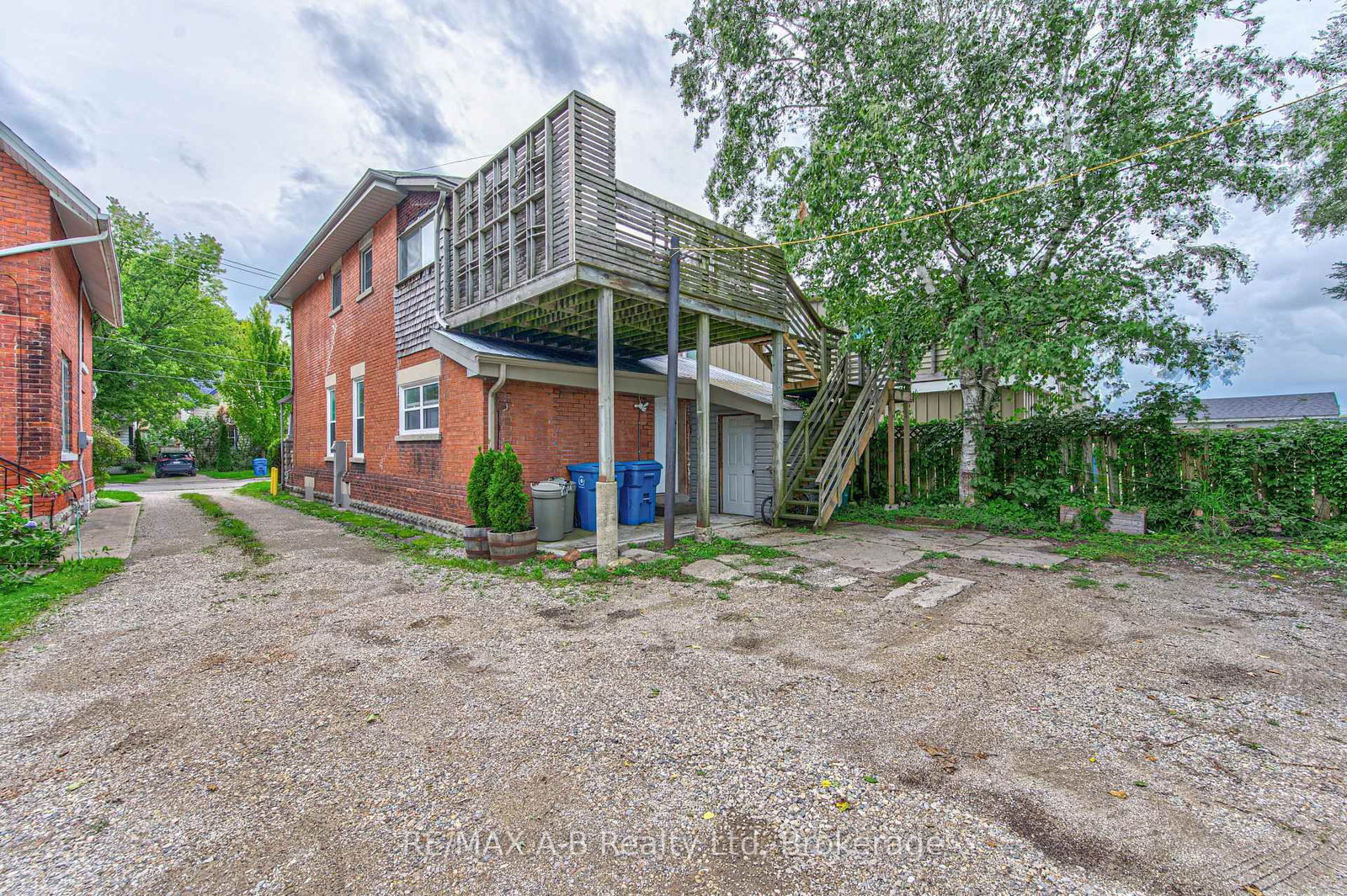 40 Douro Street • Stratford, ON photo 41