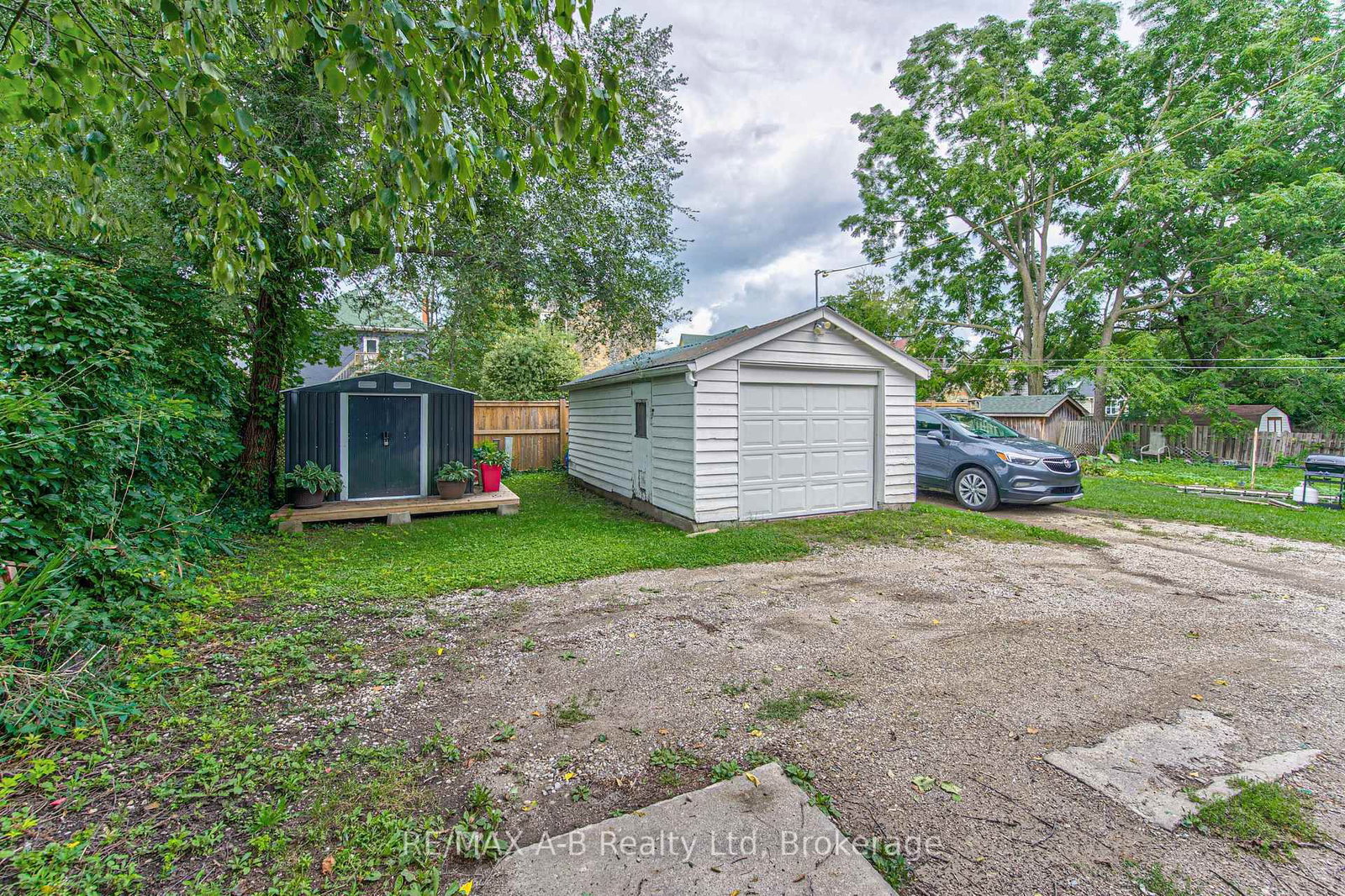 40 Douro Street • Stratford, ON photo 42
