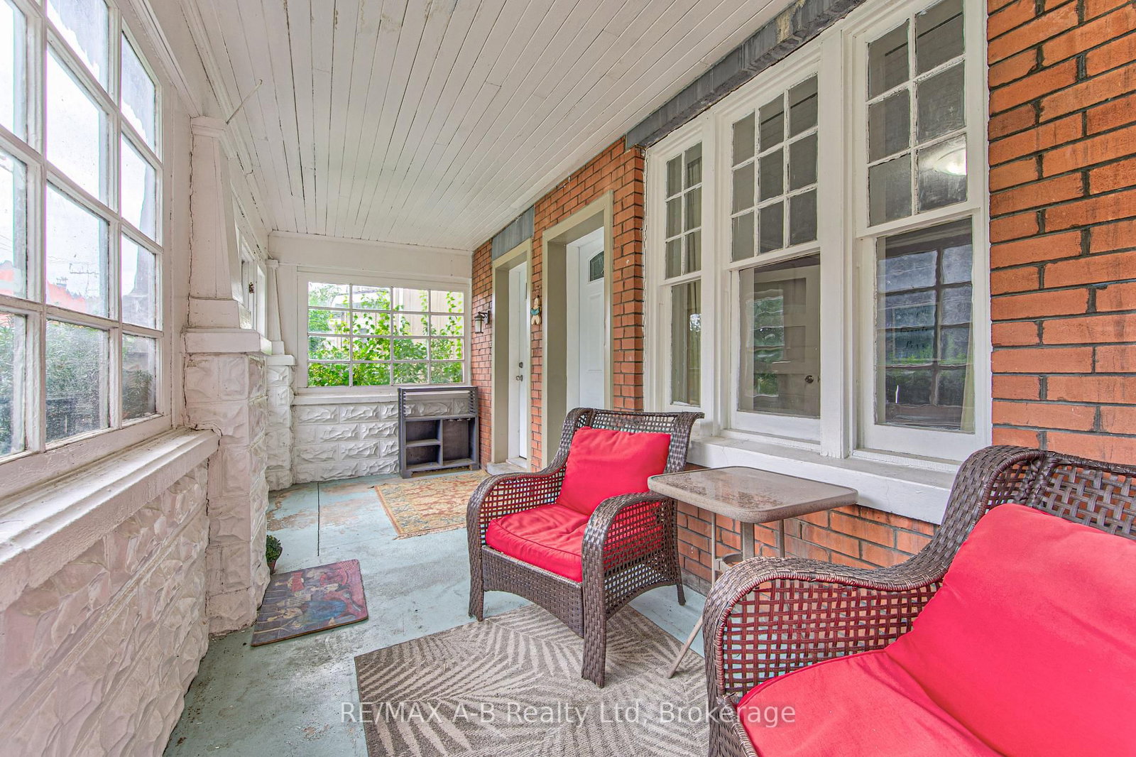 40 Douro Street • Stratford, ON photo 5