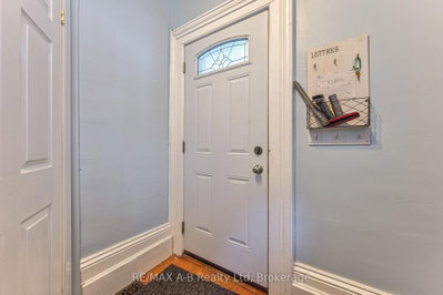 40 Douro Street • Stratford, ON photo 6