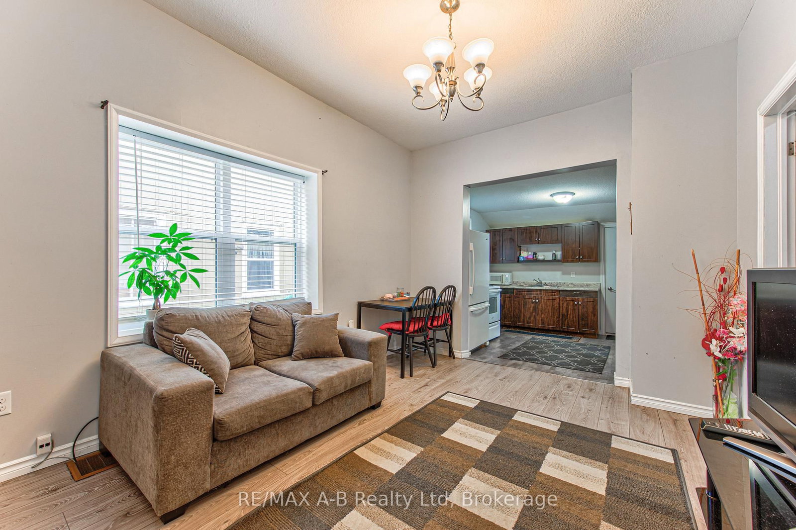 40 Douro Street • Stratford, ON photo 8
