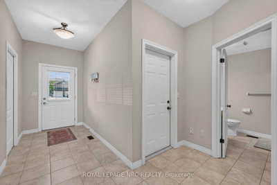 82 Maple Street • Port Colborne, ON photo 4