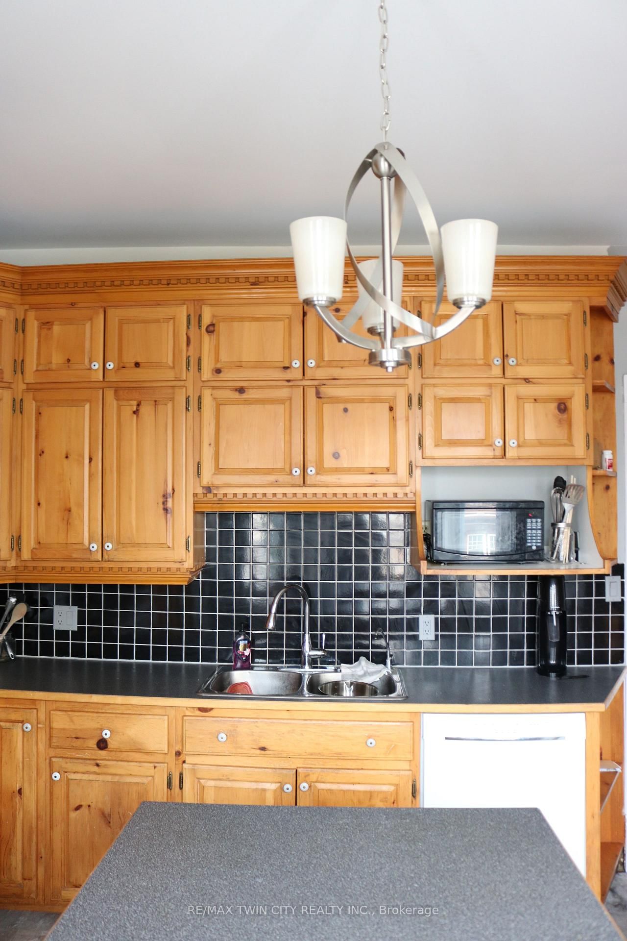 114 Church Street • Kitchener, ON photo 23