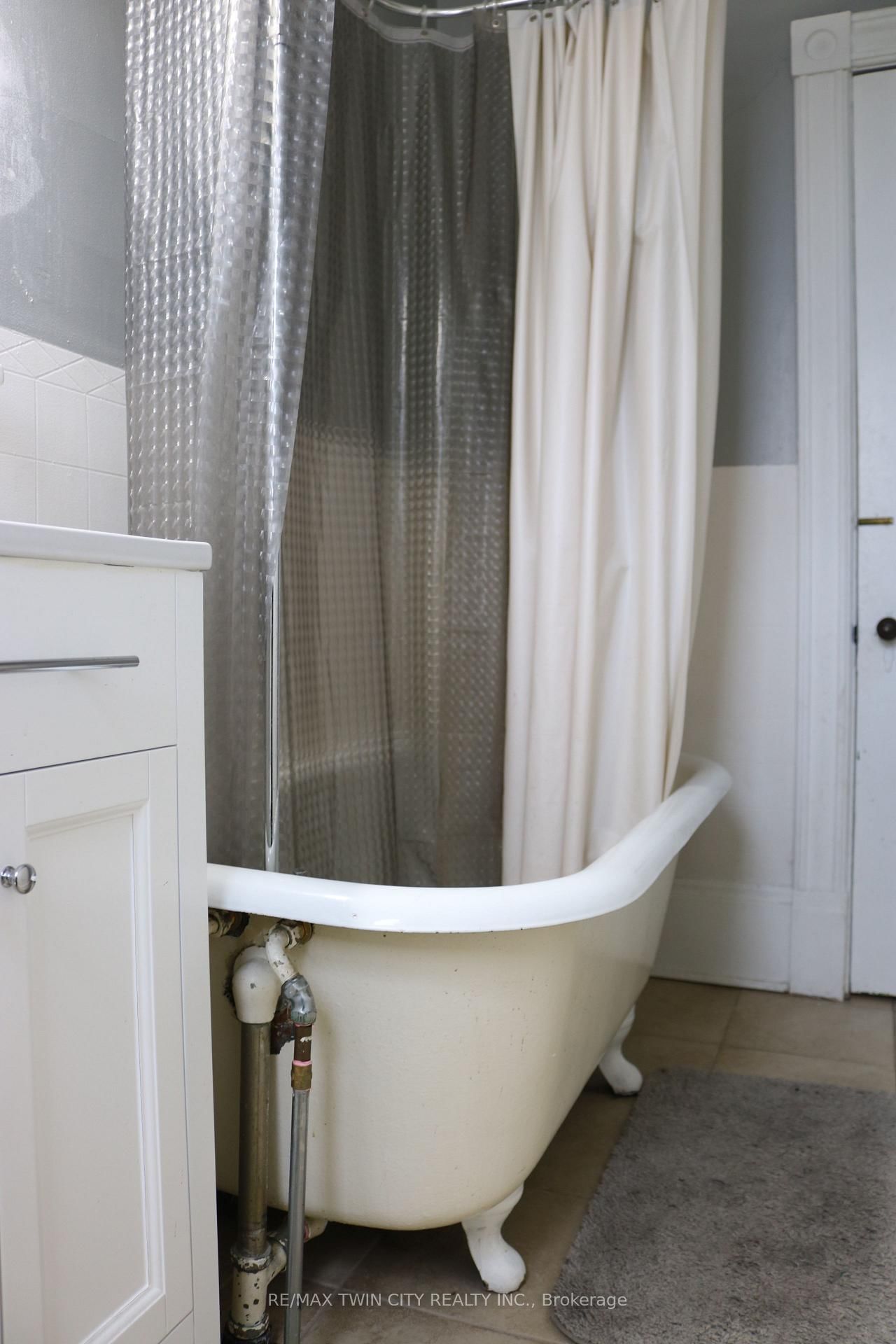 114 Church Street • Kitchener, ON photo 28