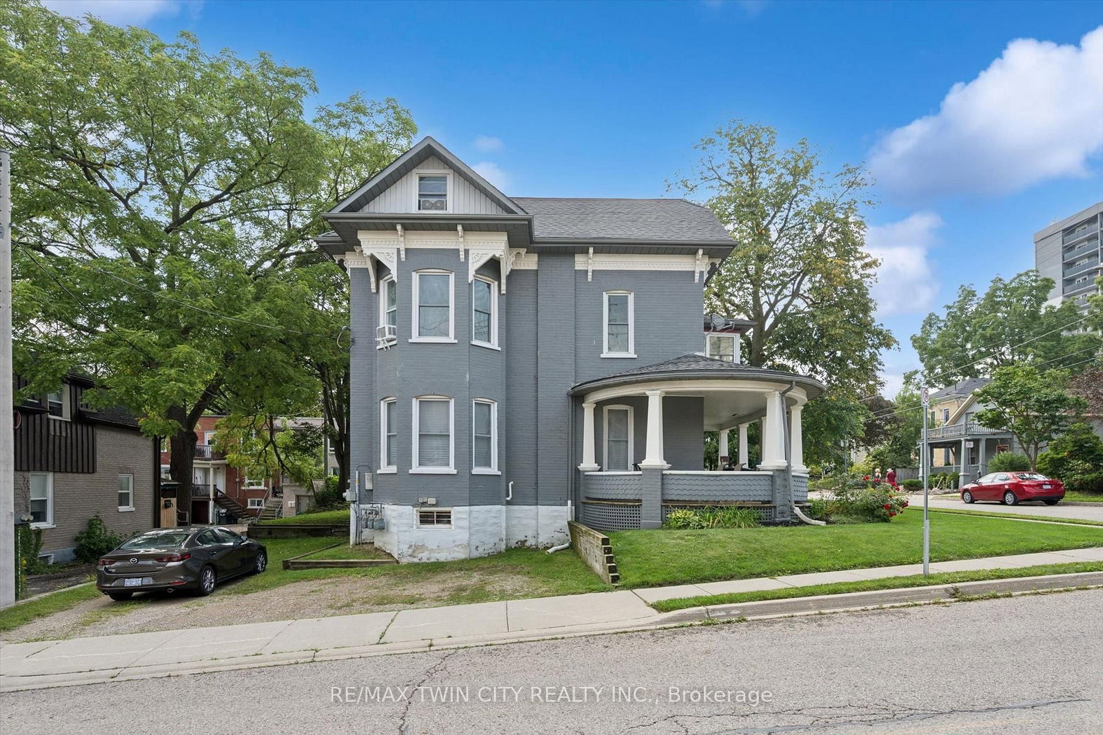 114 Church Street • Kitchener, ON photo 3