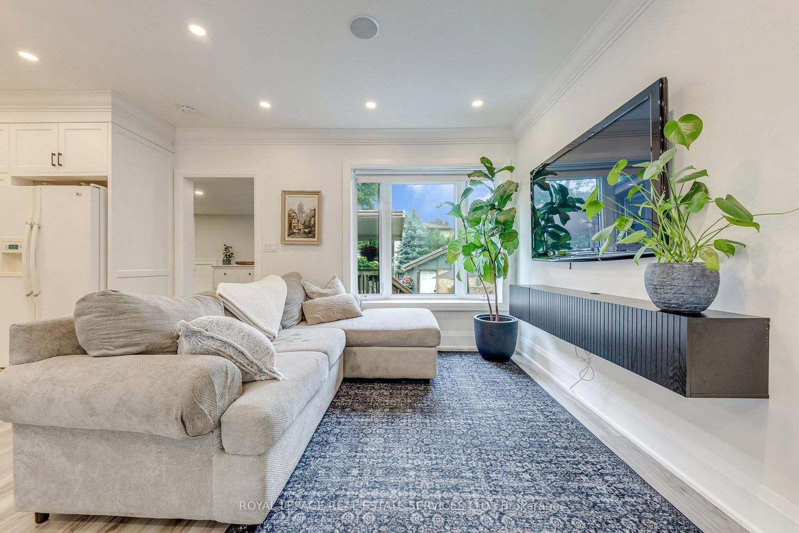 6 Rembe Avenue • Hamilton, ON photo 12