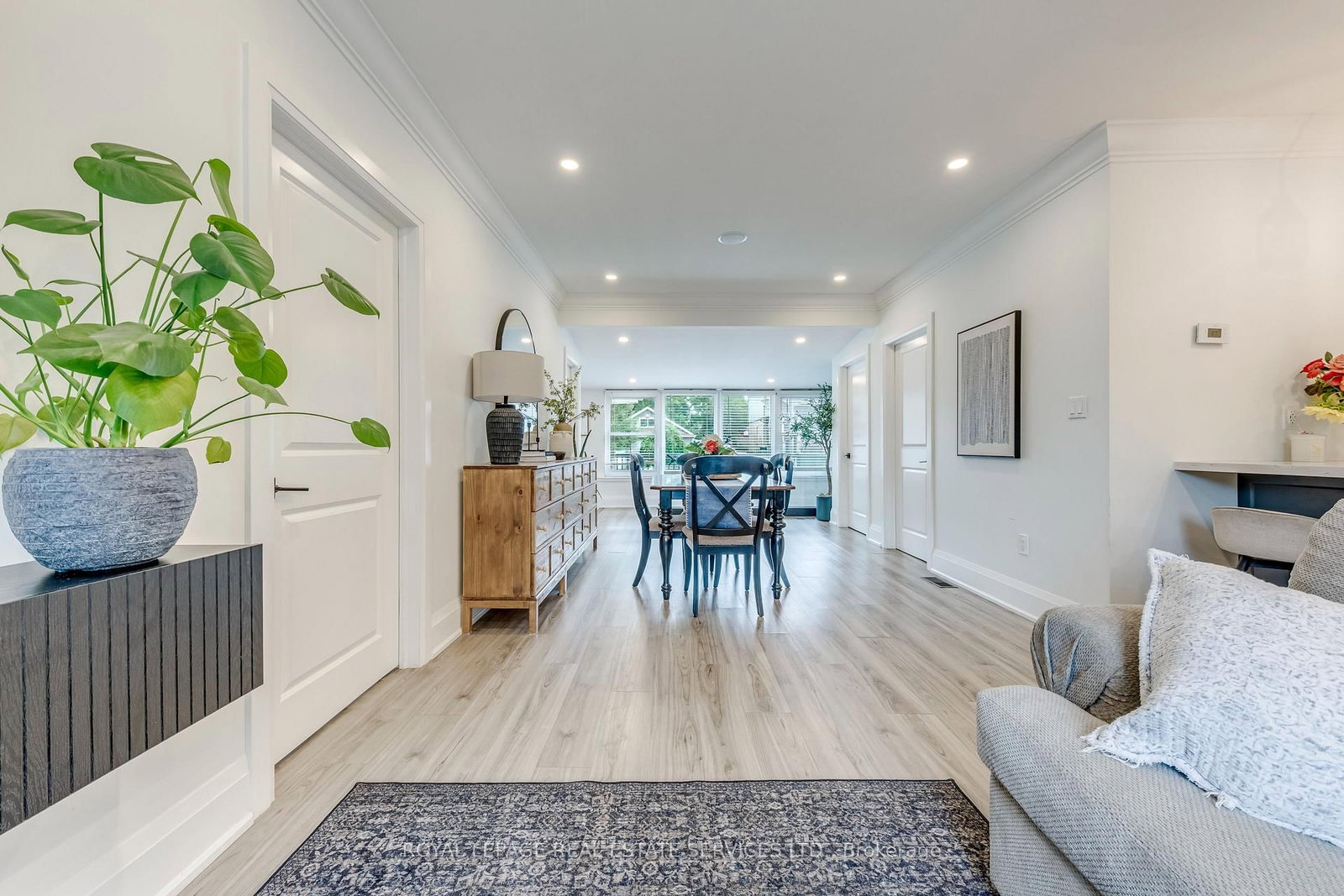 6 Rembe Avenue • Hamilton, ON photo 15