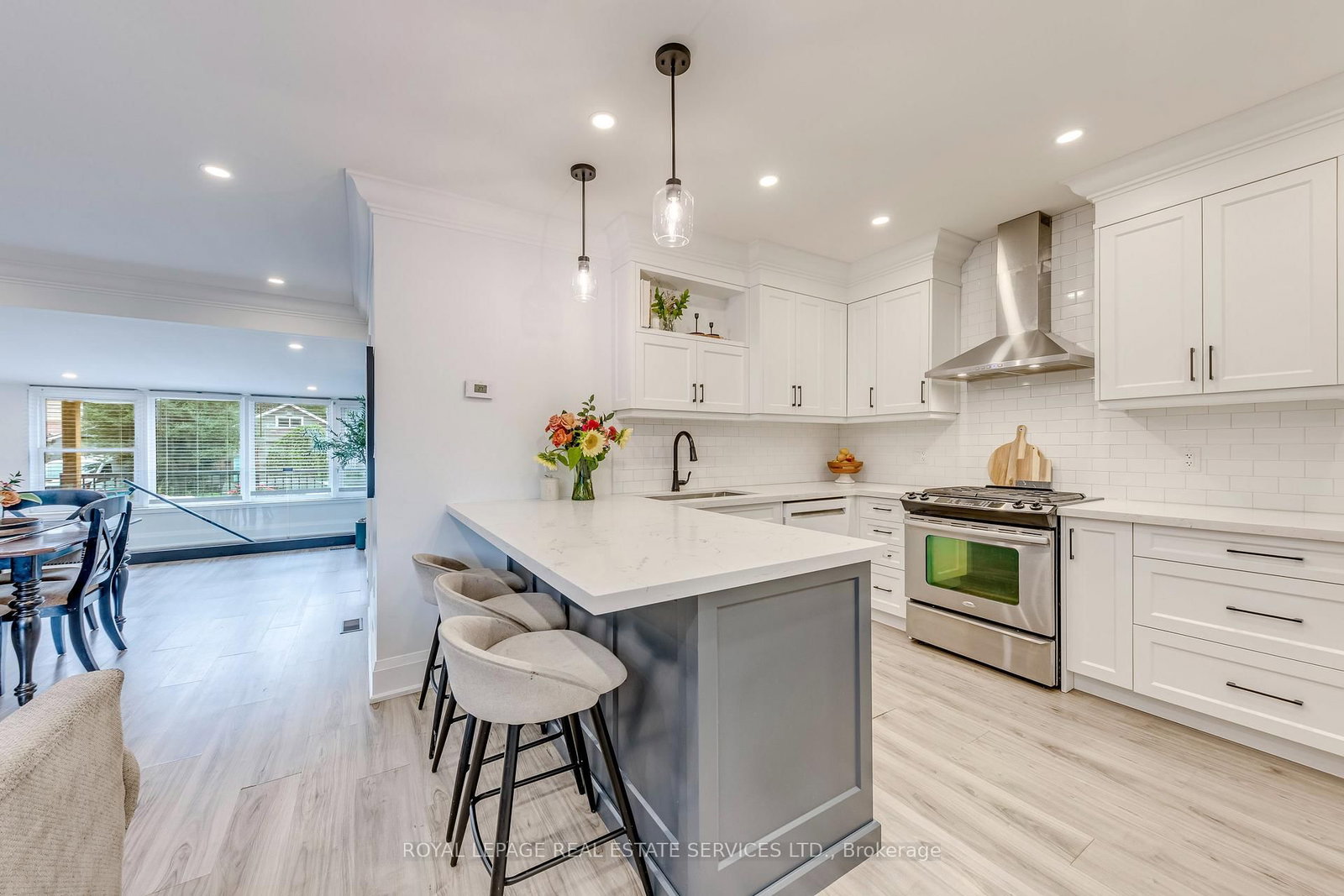 6 Rembe Avenue • Hamilton, ON photo 18