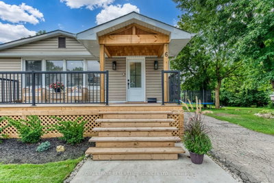 6 Rembe Avenue • Hamilton, ON photo 3