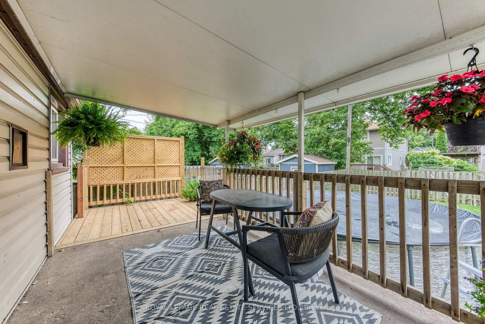 6 Rembe Avenue • Hamilton, ON photo 43