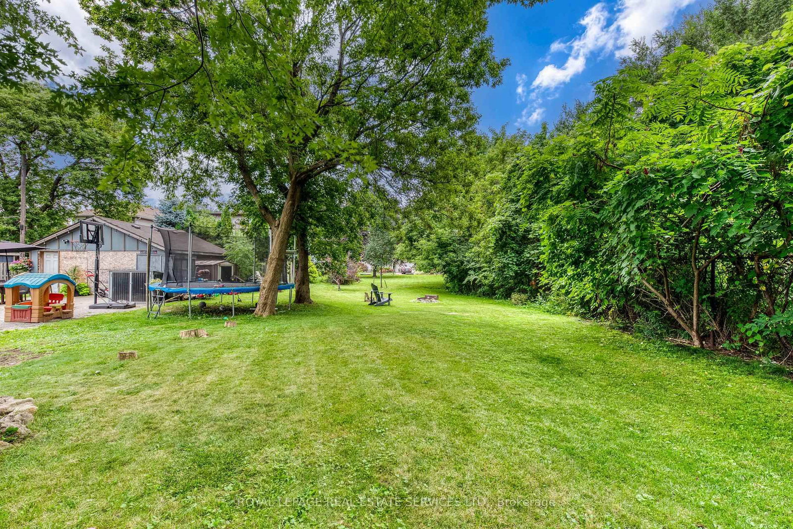 6 Rembe Avenue • Hamilton, ON photo 47