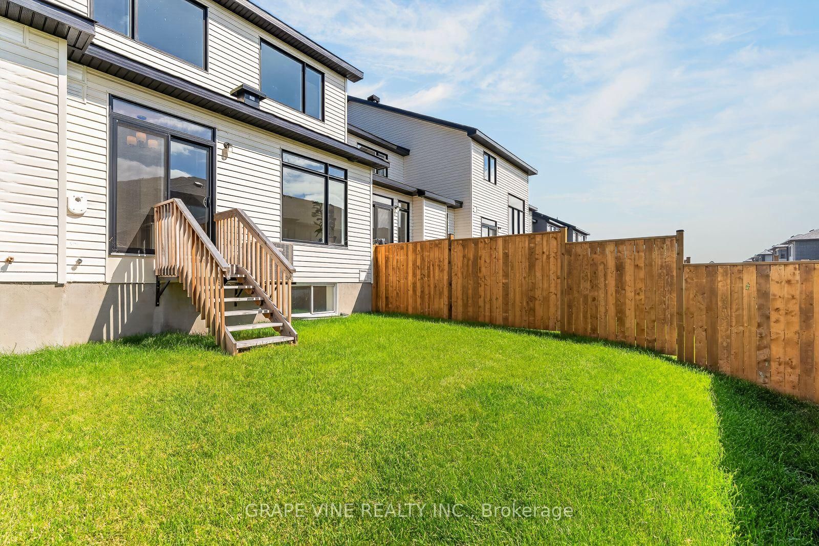 451 Haresfield Court • Ottawa, ON photo 35