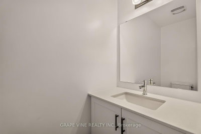 451 Haresfield Court • Ottawa, ON photo 7
