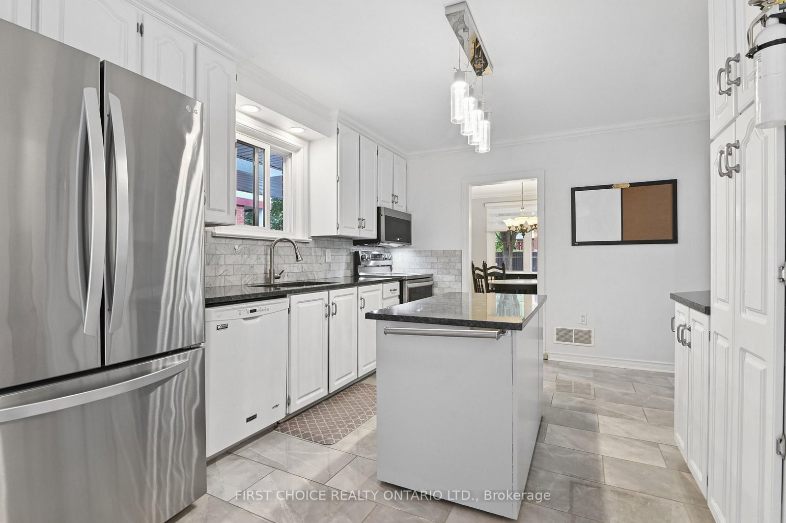 171 Fanshaw Avenue • Ottawa, ON photo 12