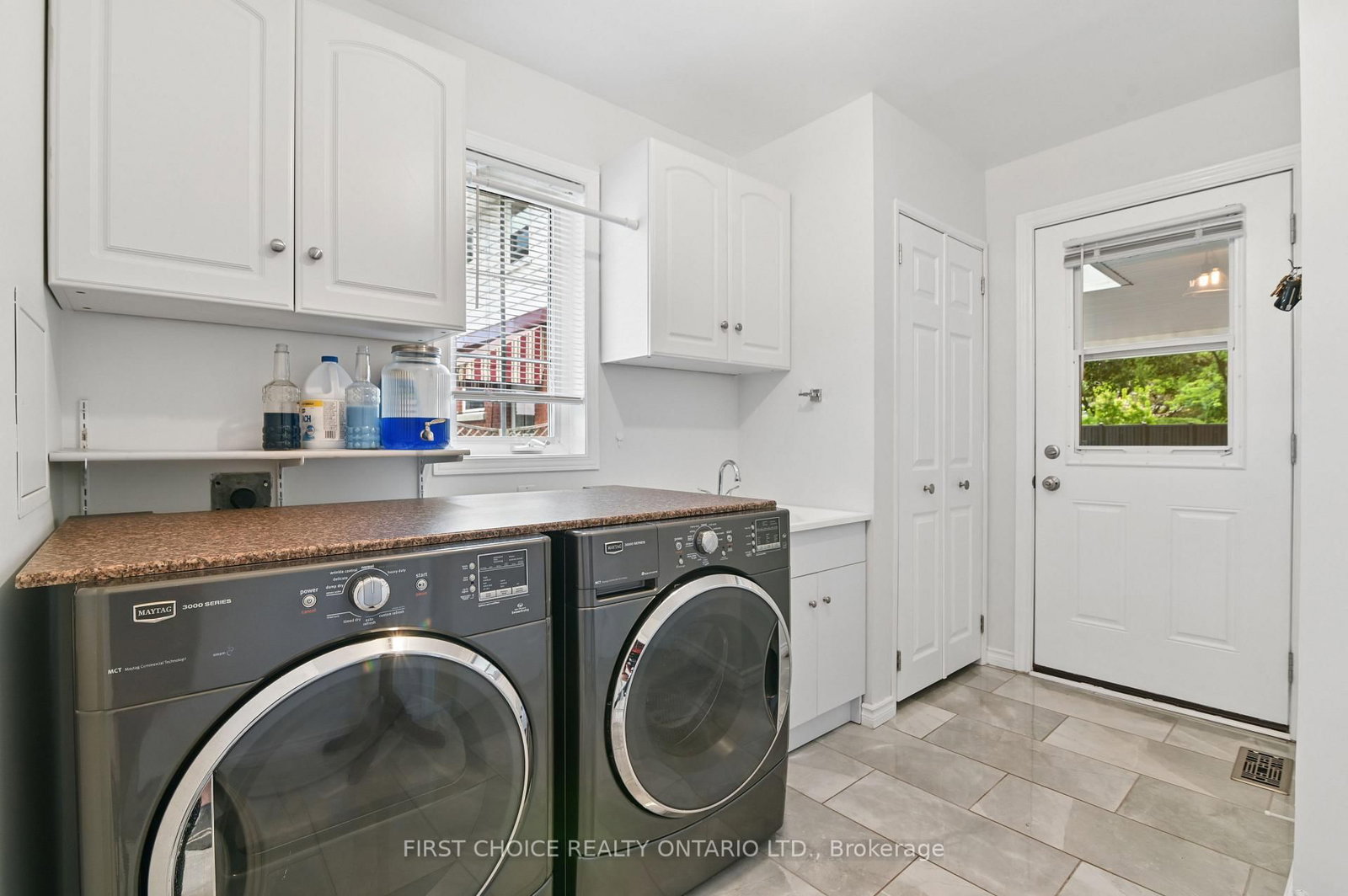 171 Fanshaw Avenue • Ottawa, ON photo 13