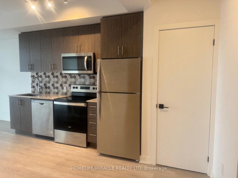 512 - 2782 Barton Street E