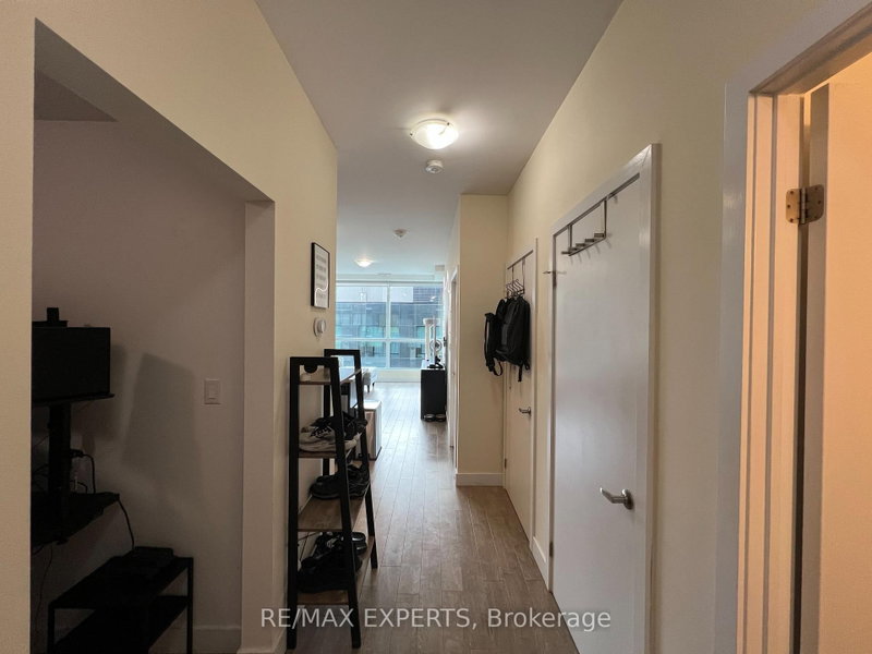705 - 100 Garment Street