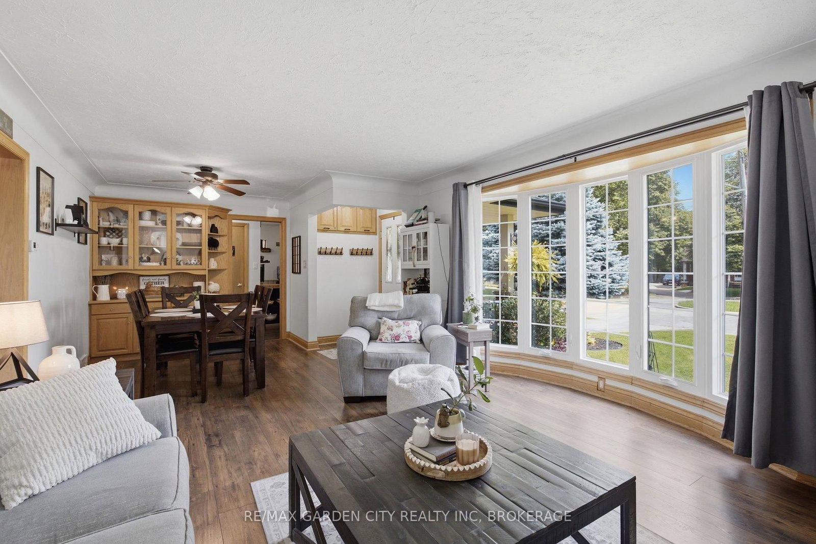 4993 RENDALL Crescent • Niagara Falls, ON photo 11