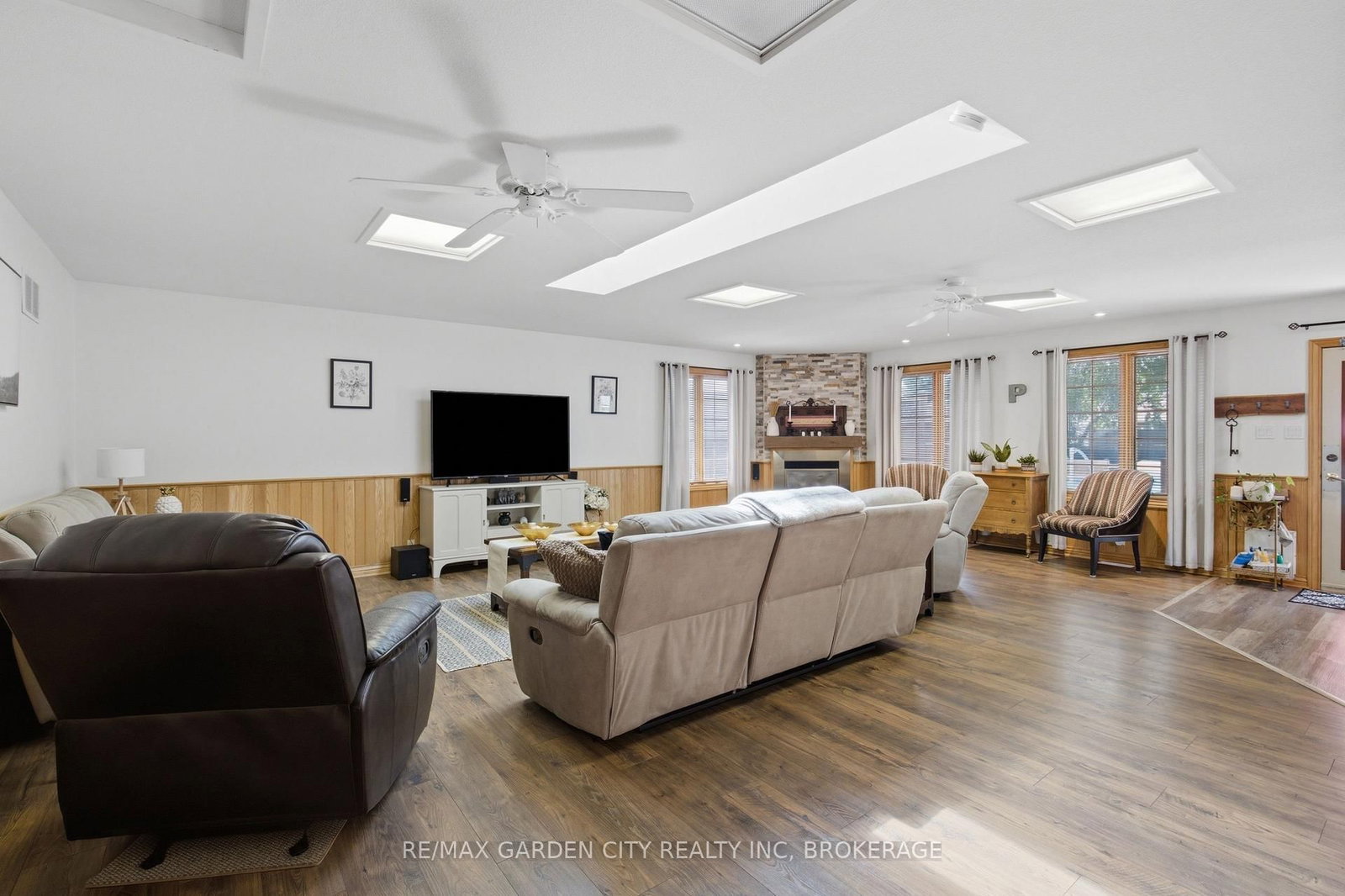 4993 RENDALL Crescent • Niagara Falls, ON photo 21
