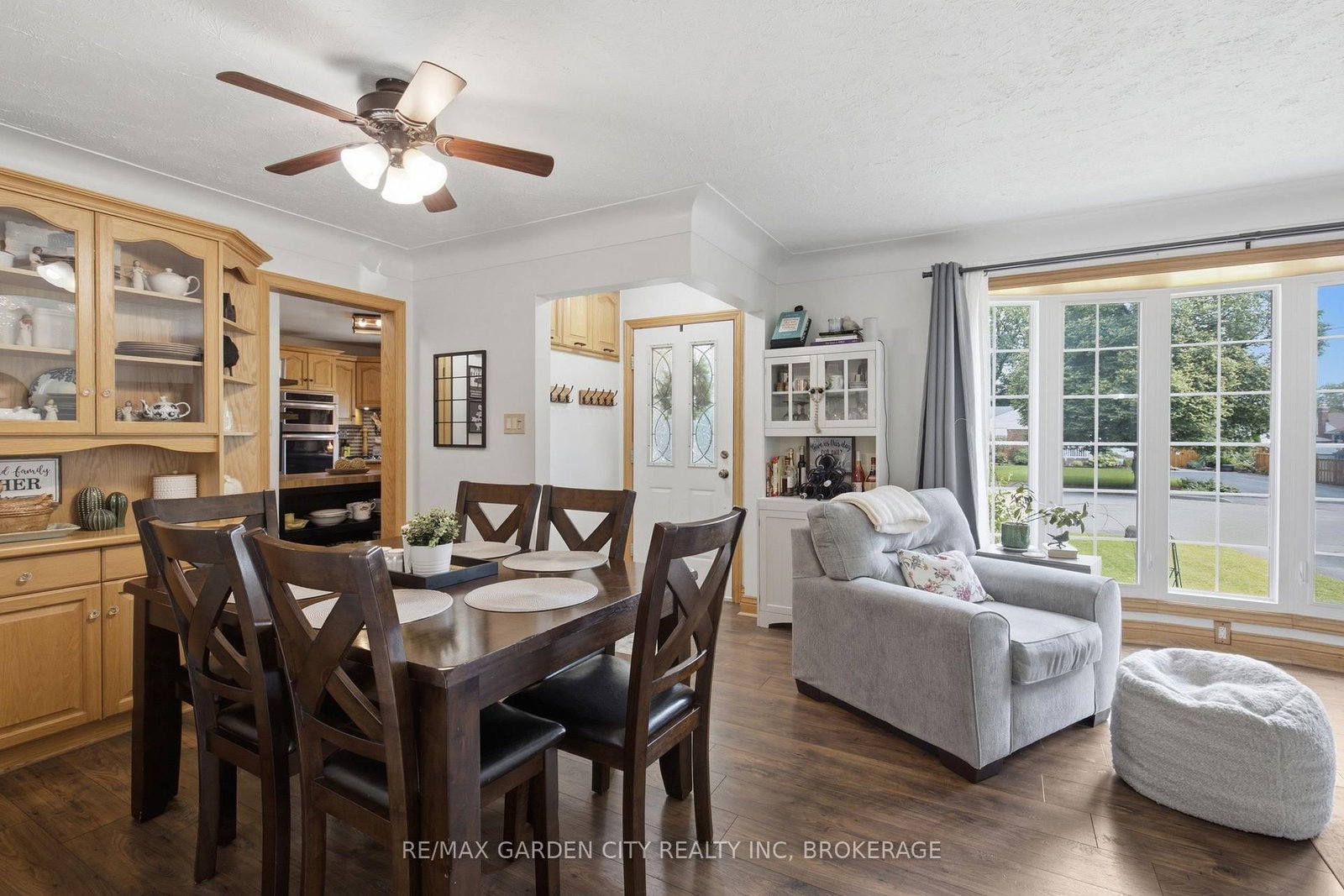 4993 RENDALL Crescent • Niagara Falls, ON photo 8