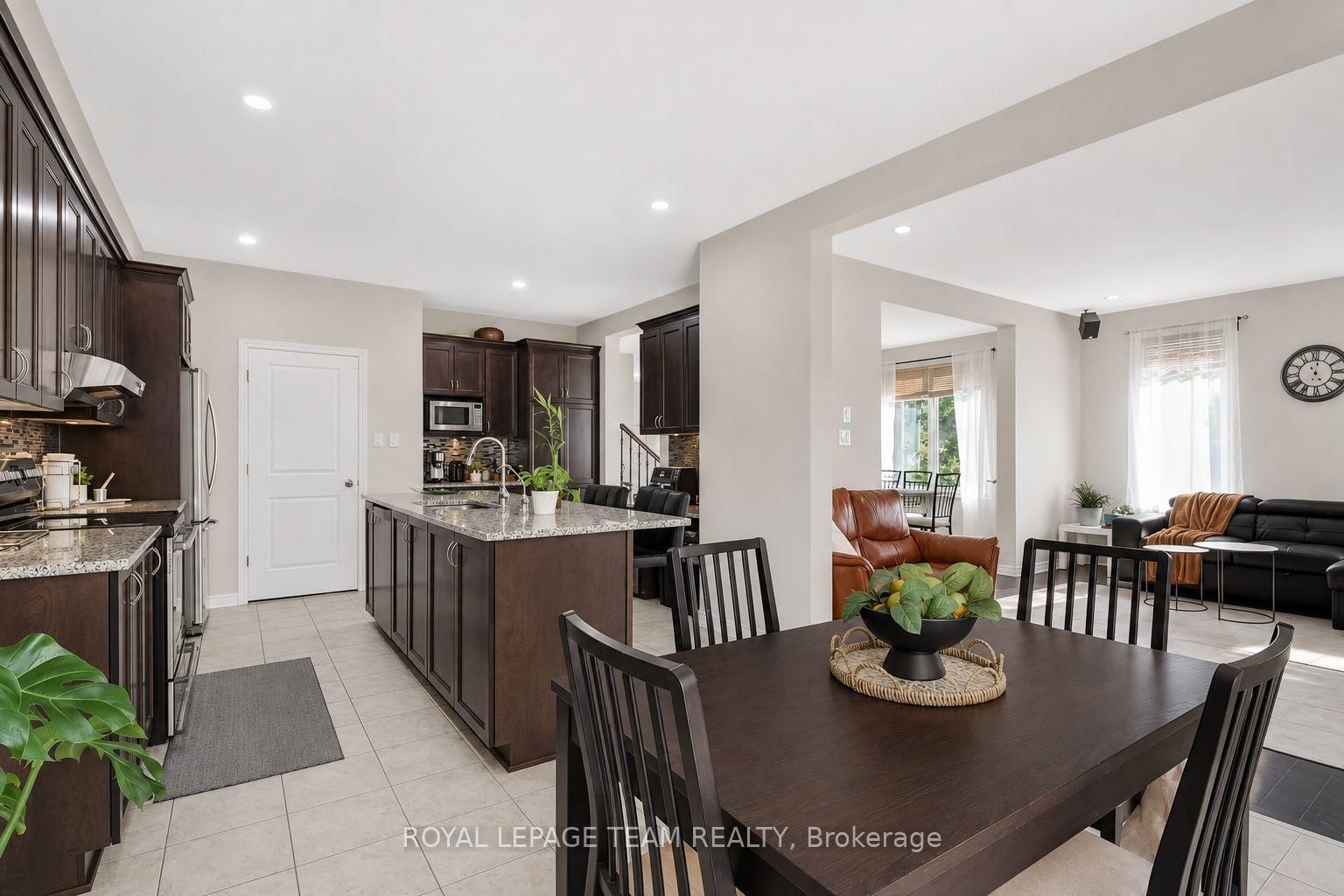 3 Stoneleigh Street • Ottawa, ON photo 16
