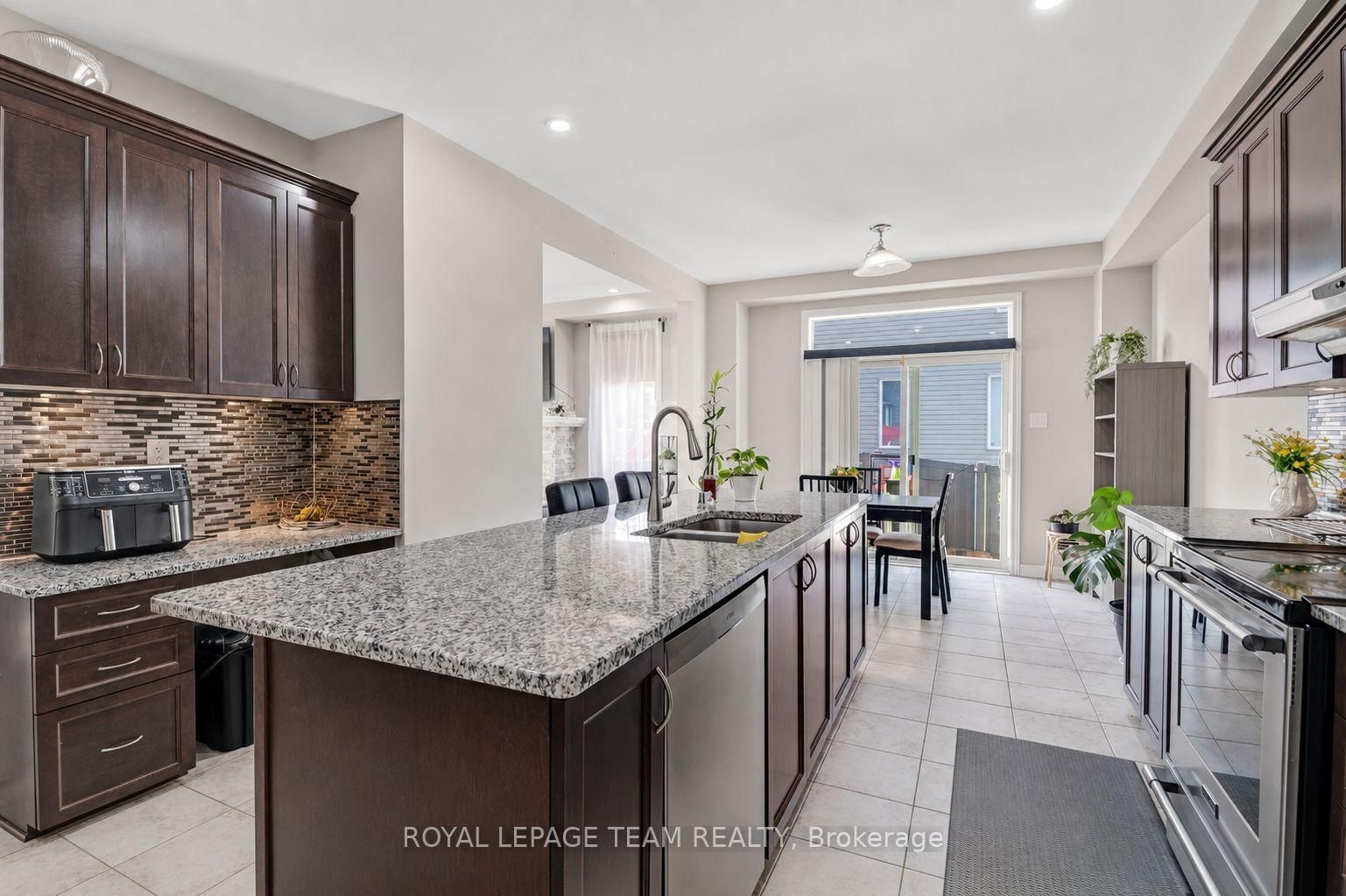 3 Stoneleigh Street • Ottawa, ON photo 17