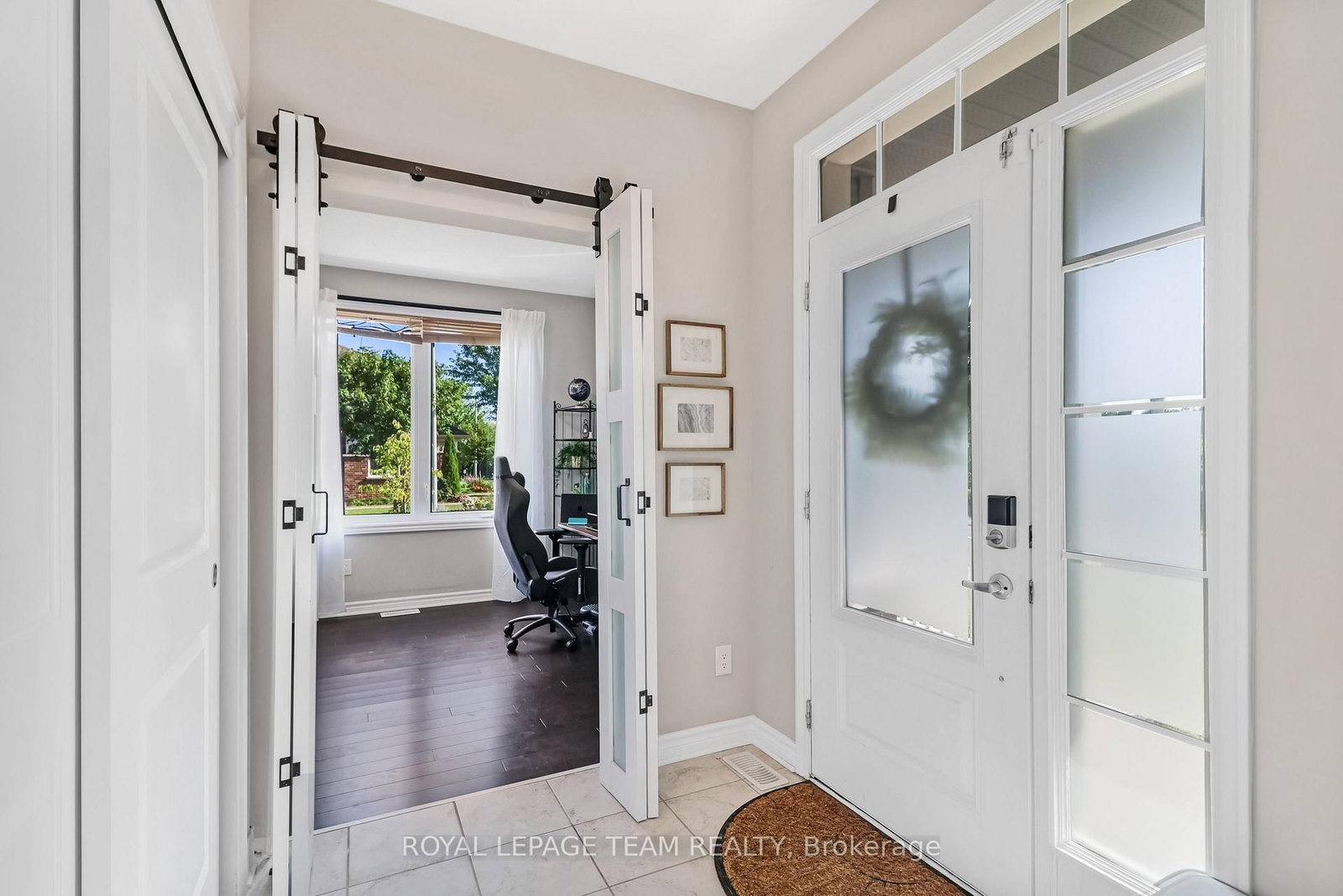 3 Stoneleigh Street • Ottawa, ON photo 5