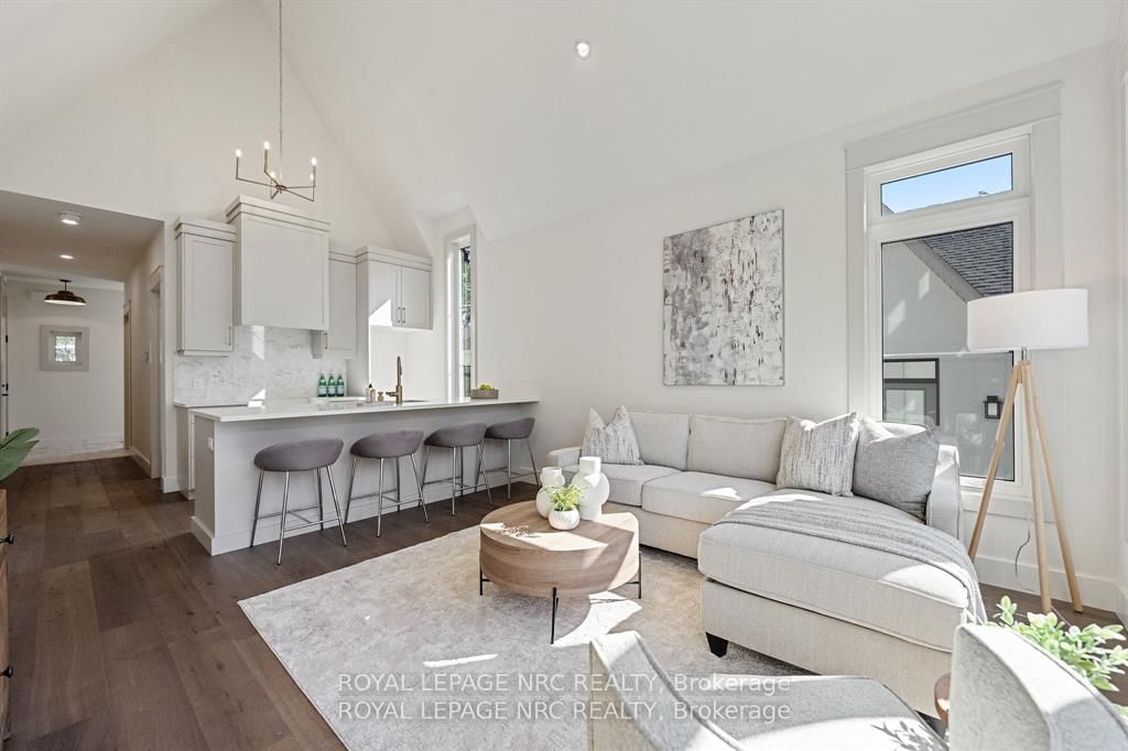 281 ELMWOOD Avenue • Fort Erie, ON photo 11
