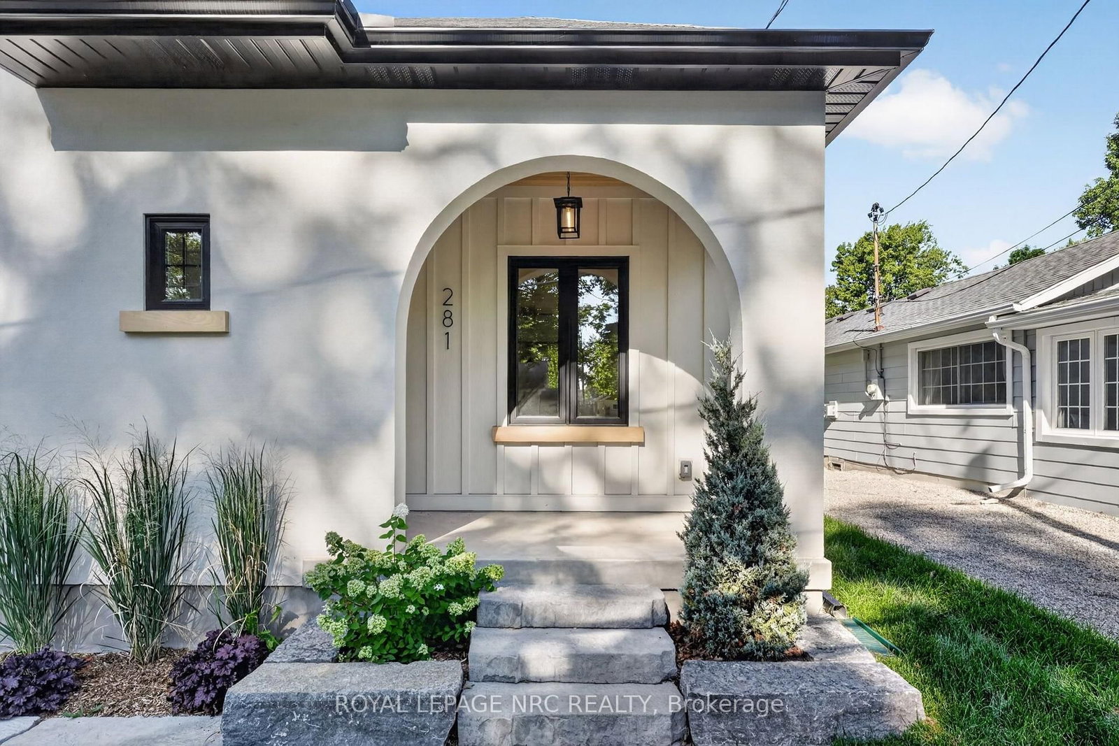 281 ELMWOOD Avenue • Fort Erie, ON photo 4
