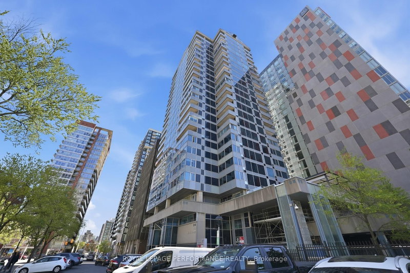 1601 - 160 George Street