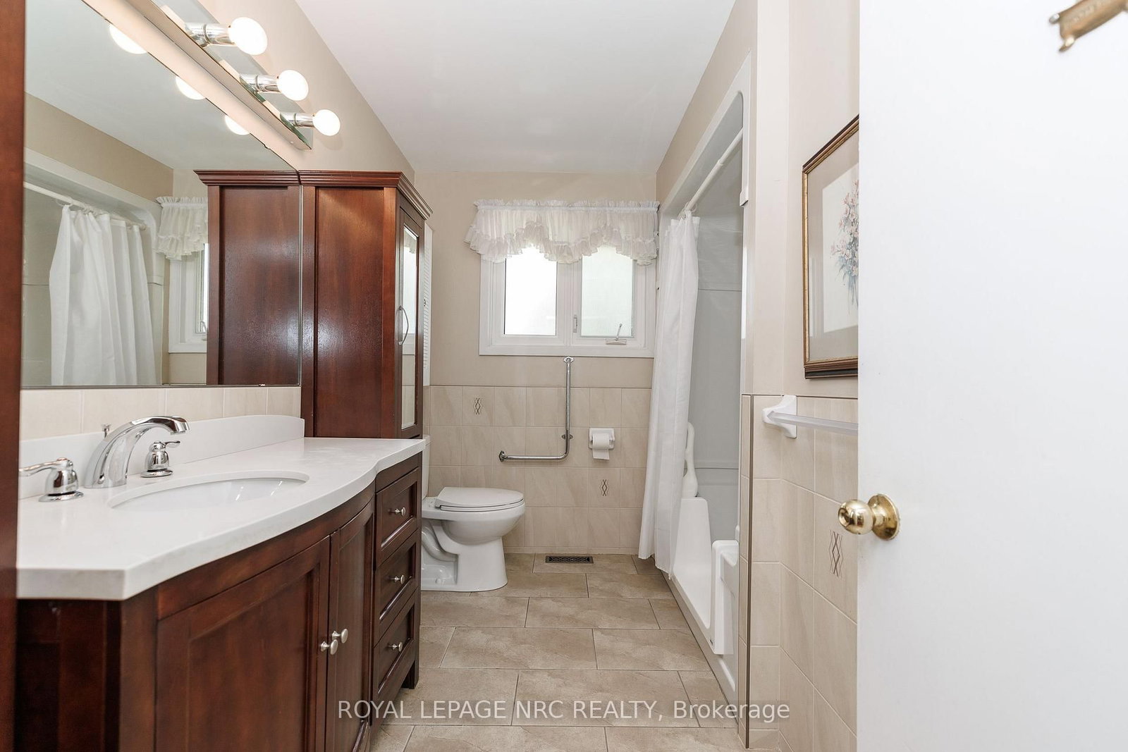15 Memorial Park Drive • Welland, ON photo 23