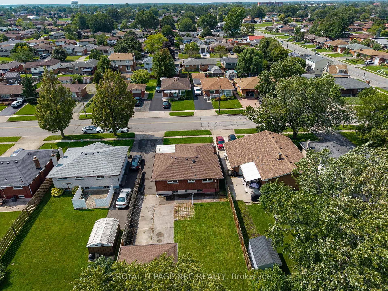 15 Memorial Park Drive • Welland, ON photo 38