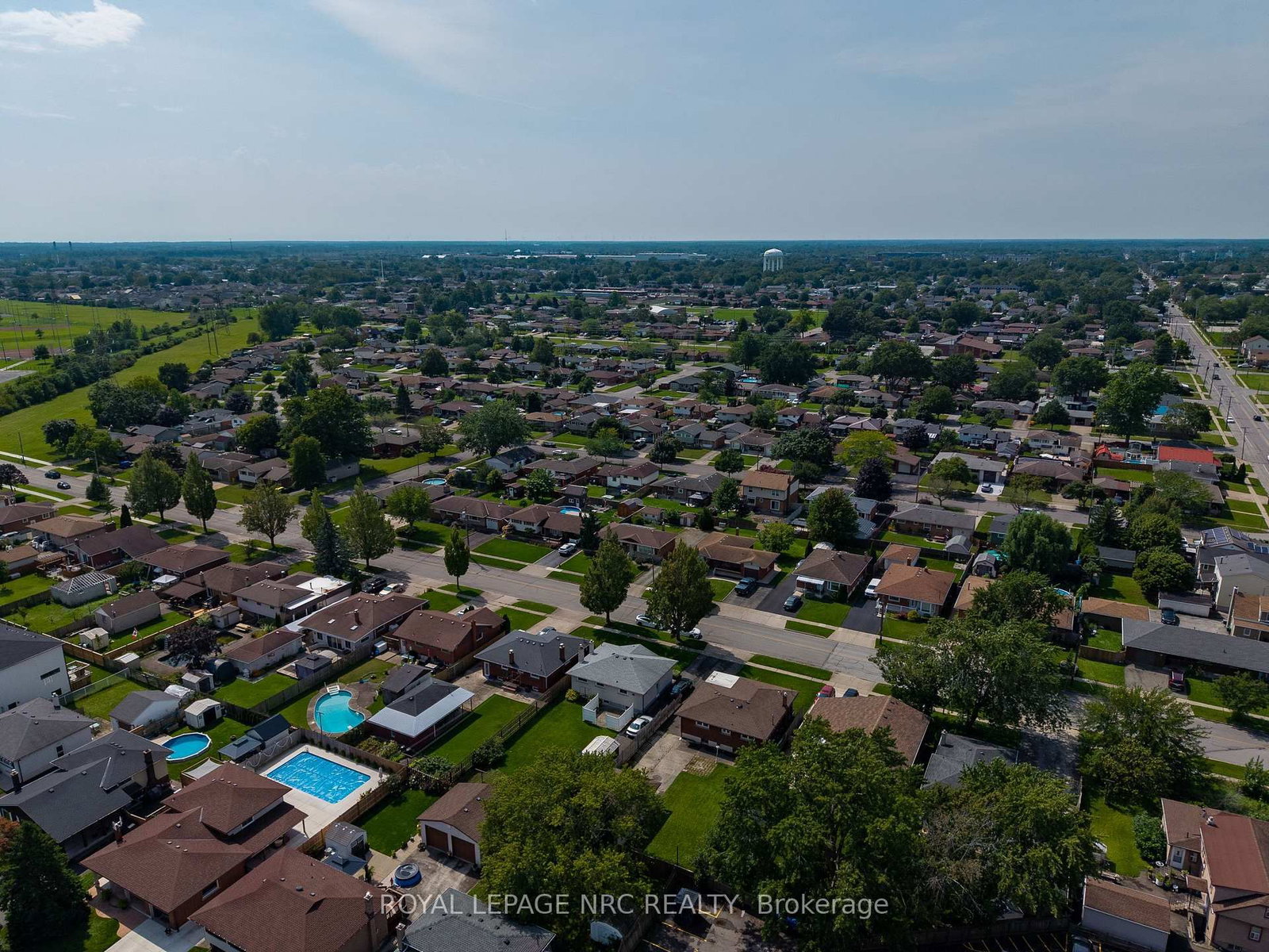 15 Memorial Park Drive • Welland, ON photo 39