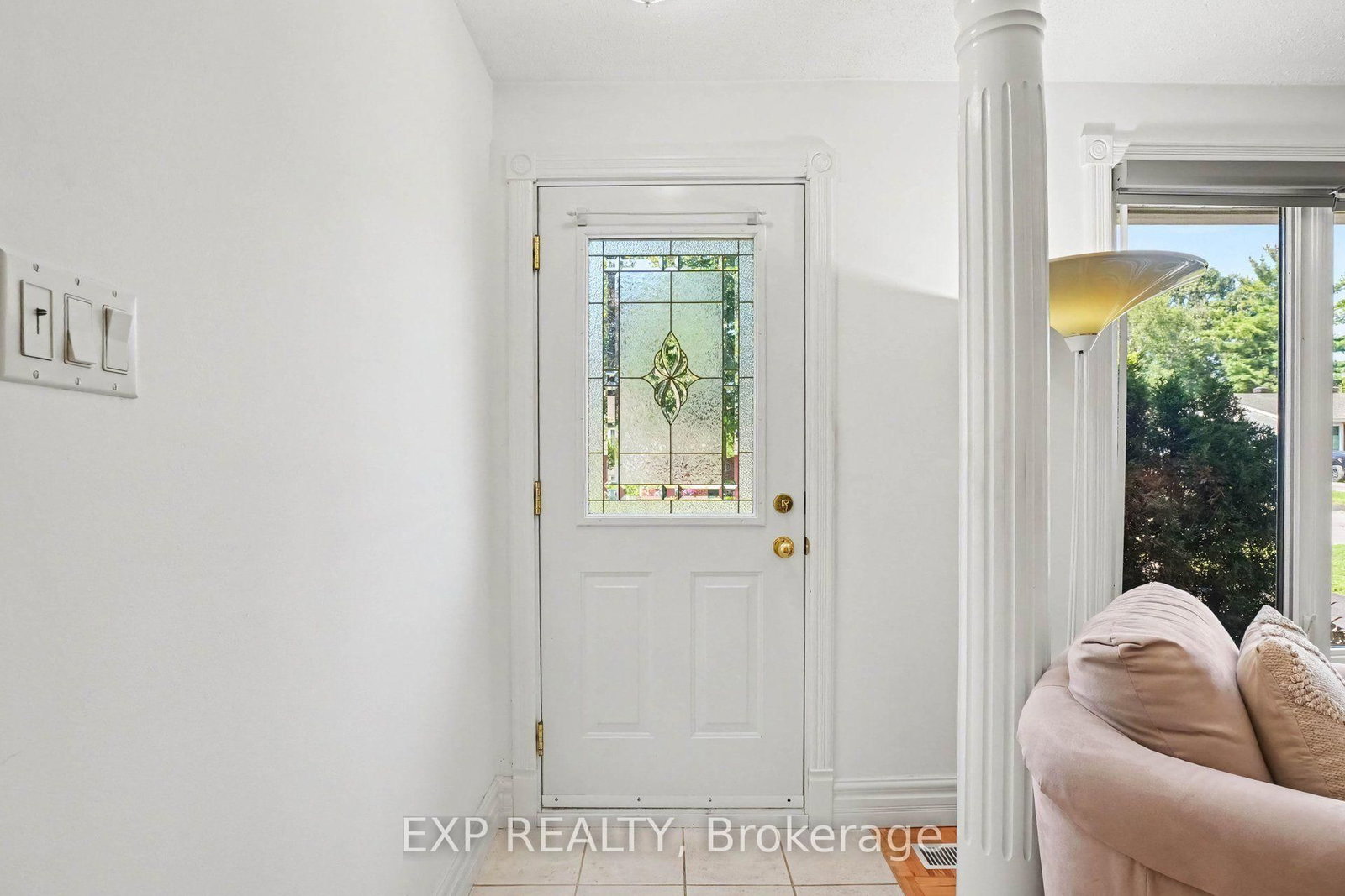 1347 Metz Crescent • Ottawa, ON photo 4